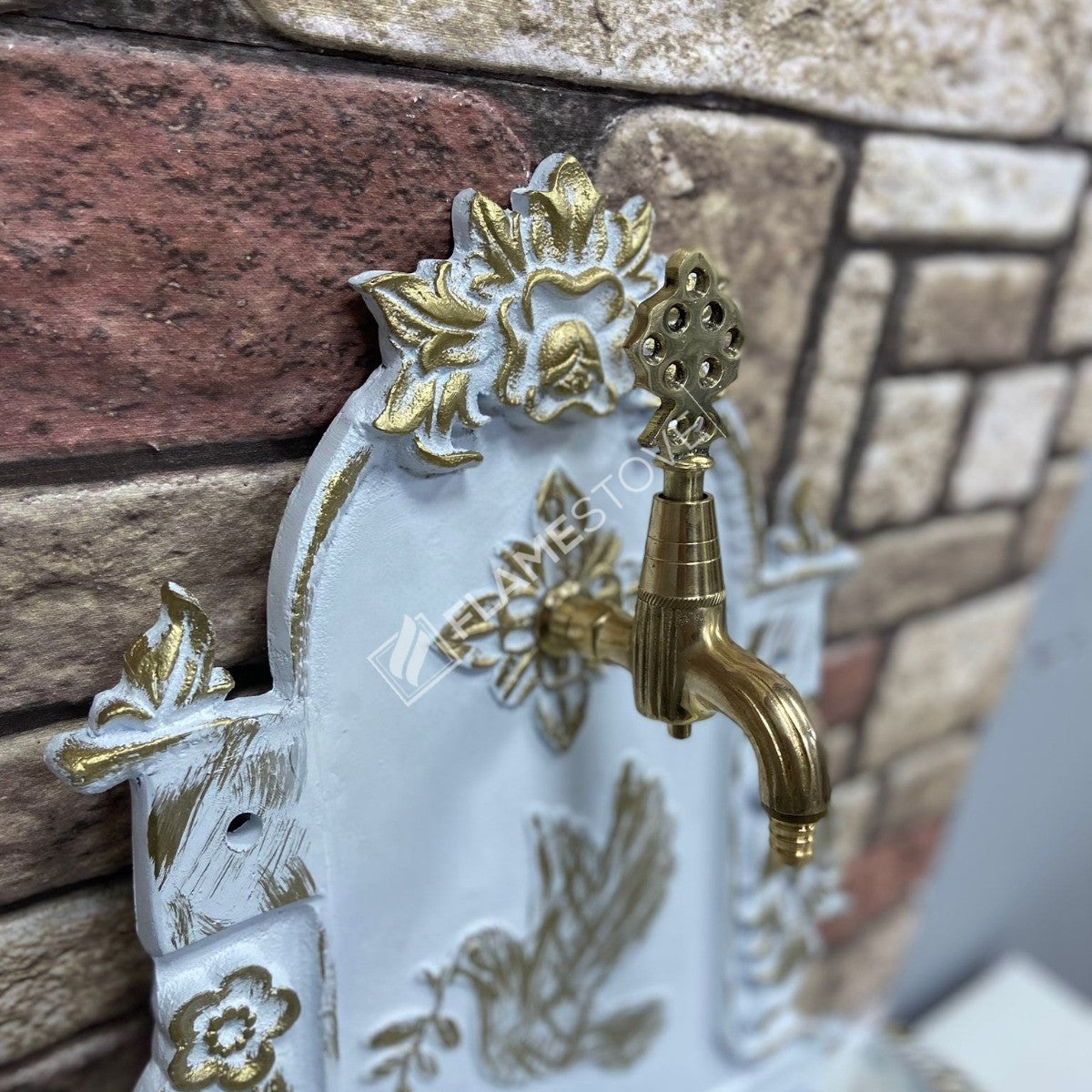 THE LITTLE WHITE ALUMINIUM GARDEN FOUNTAIN WITH THE BIRDS