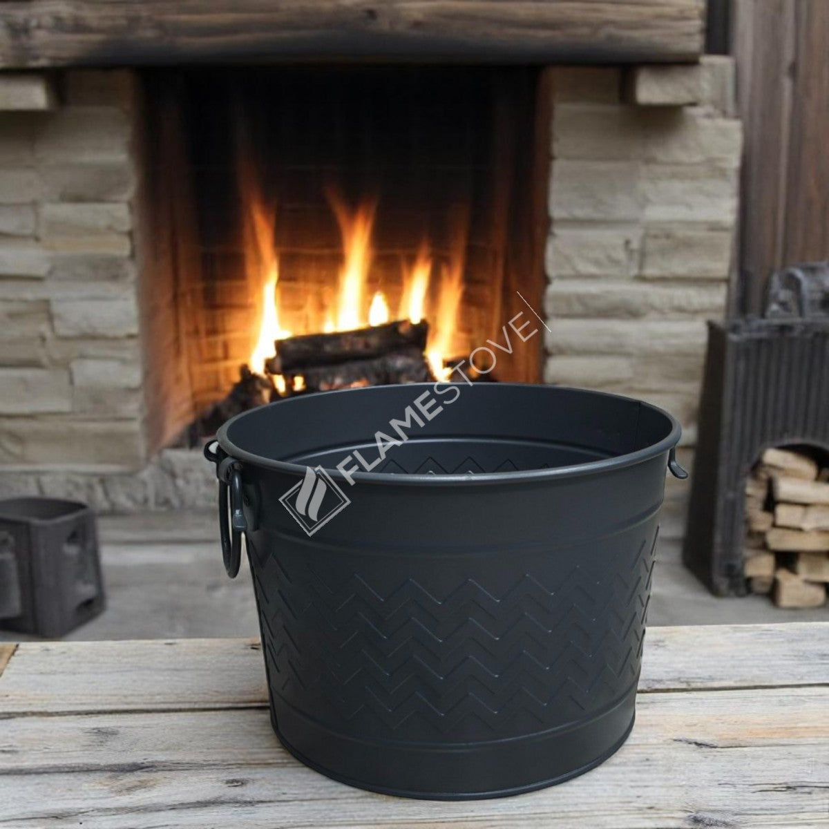 Round wood bucket with handle swings | apartment fireplaces and Bucket | 35x28x26 cm | durable and stylish