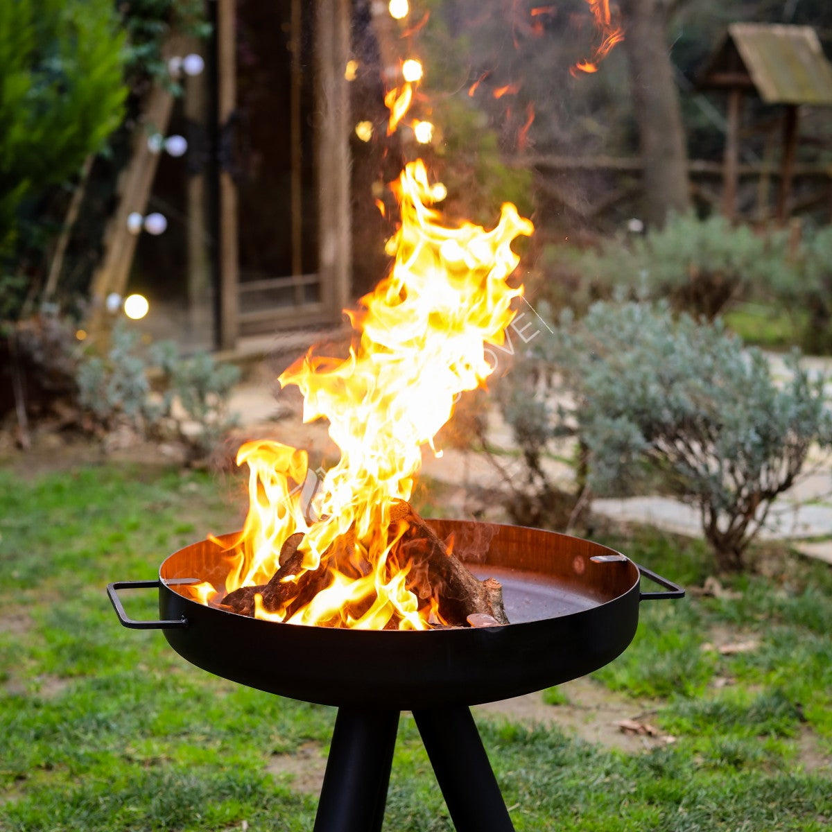 Feast Flame and fire pit | 60 cm sub-grid | Grill Top 34 cm | 2.5 mm thick hair | Deep Reservoir