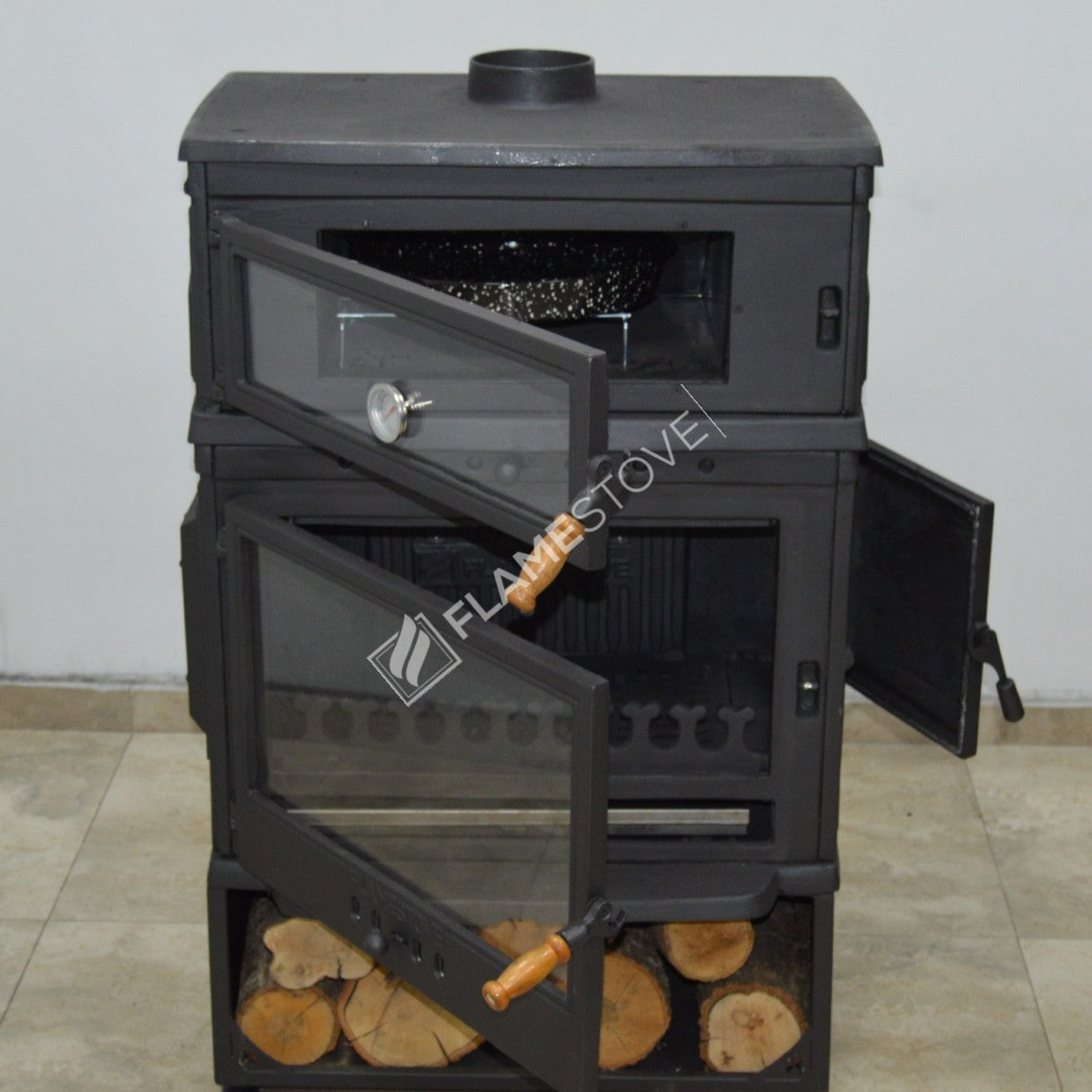 Retro stove wood stove with a reservoir with upright side cover casting | Double-Fired, Schott Robax Glass, oven thermostat, 13 kW