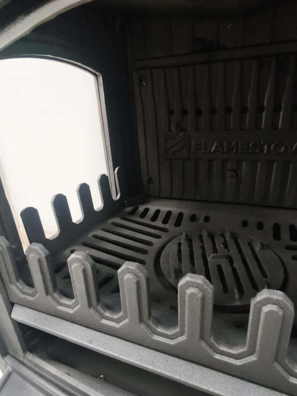 FS-071YK Flame Stove Oven with Cast Iron Stove Sirius Midi Side Door