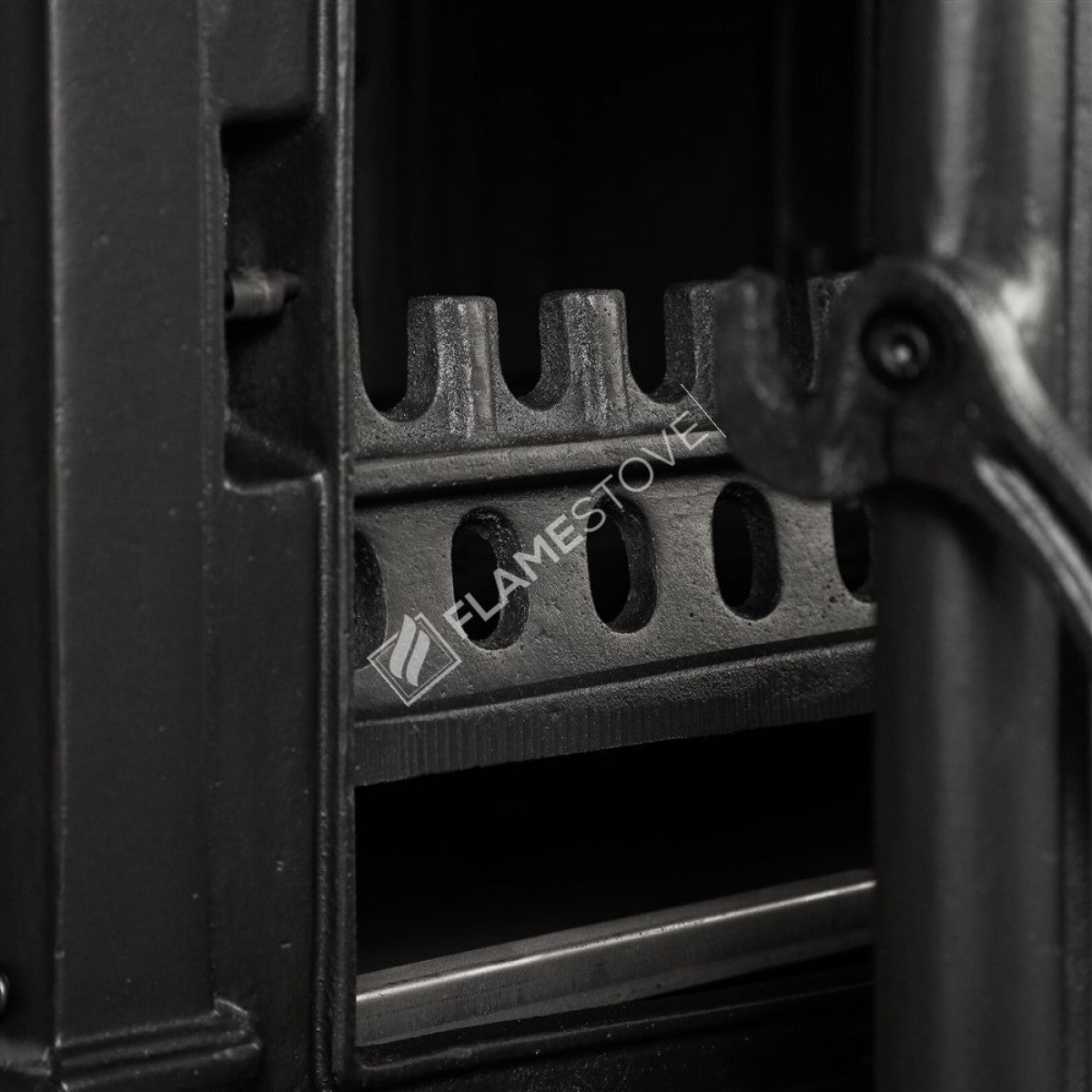 Wood Stove With Cast Side Cover Ultra Sirius Reservoir