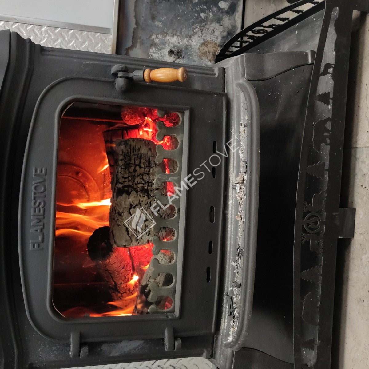Altar Stove Cast Premium | High Efficiency Furnaces, Wood &amp; Coal Stove, Double Combustion, Energy Class A, Side Cap