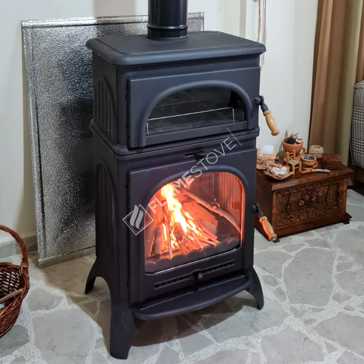 Praising Casting Furnaces Stove Modena High Strength | high efficiency Wood & coal stove, Schott Robax Glass, wooden handle, 10 kW