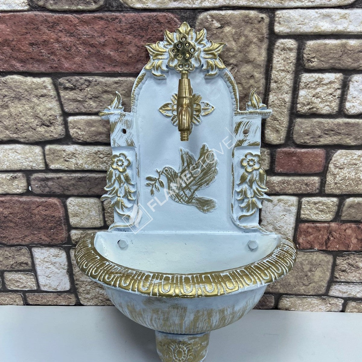 THE LITTLE WHITE ALUMINIUM GARDEN FOUNTAIN WITH THE BIRDS