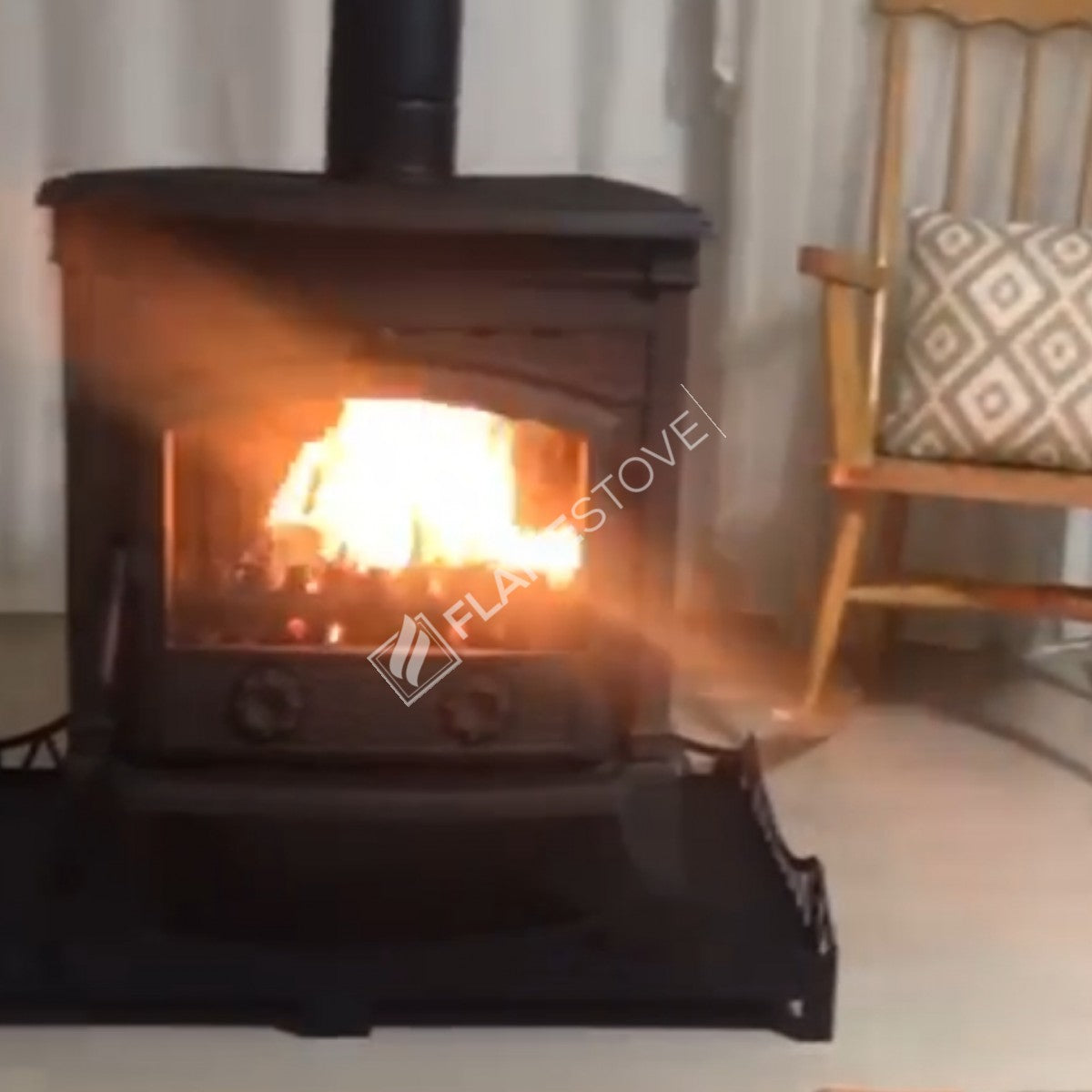 Side Of The Star Sirius Cast Iron Stove With A Lid