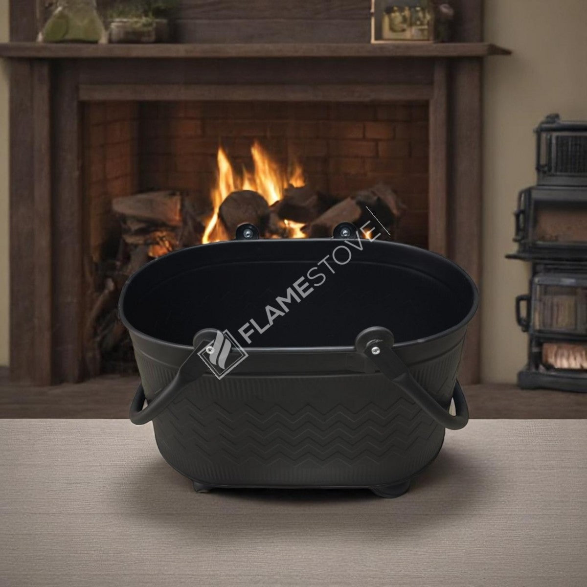 BALL ZIGZAG PRINTED FOOTED WOOD BUCKET