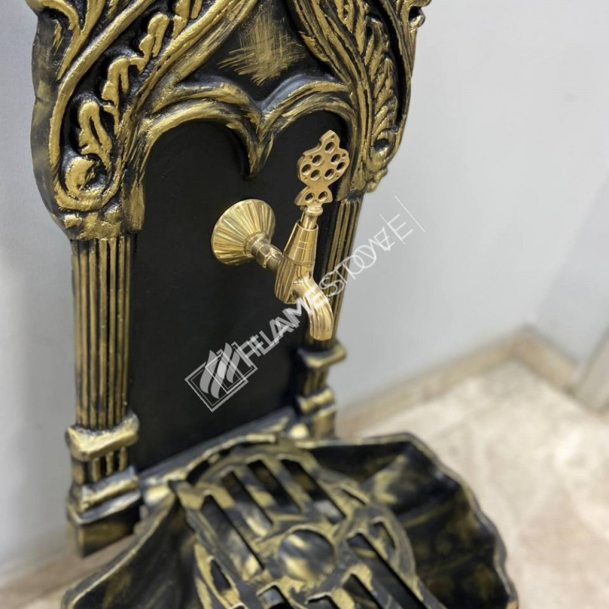 Flame Stove FS-905 Mussels Gold Aluminum Garden Fountain - Sparkly Aesthetics and elegant exterior!