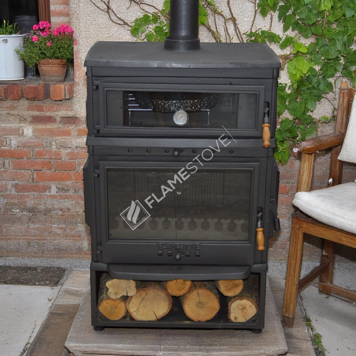 Retro stove wood stove with a reservoir with upright side cover casting | Double-Fired, Schott Robax Glass, oven thermostat, 13 kW